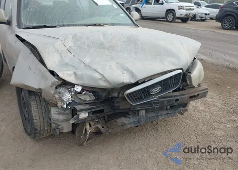 2001 Hyundai Elantra Gls z USA, uszkodzony, nr VIN KMHDN45D11U044696